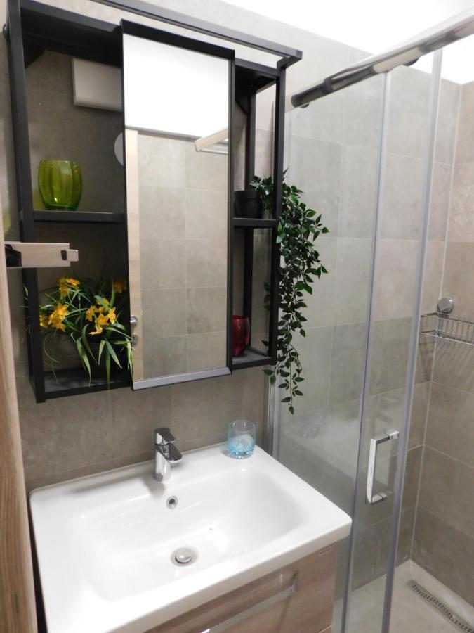 Active Chillax Oasis Apartments Ankaran Dış mekan fotoğraf