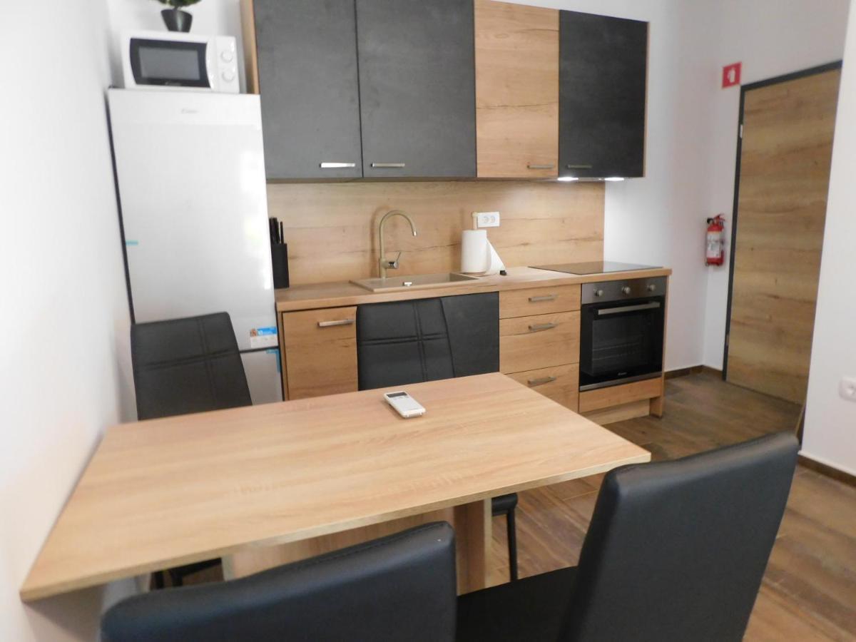 Active Chillax Oasis Apartments Ankaran Dış mekan fotoğraf