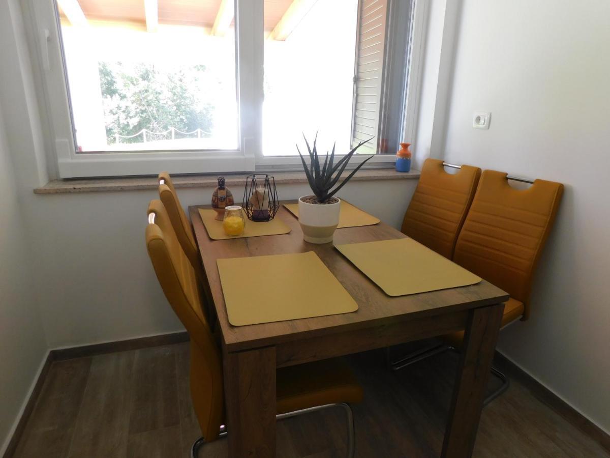 Active Chillax Oasis Apartments Ankaran Dış mekan fotoğraf