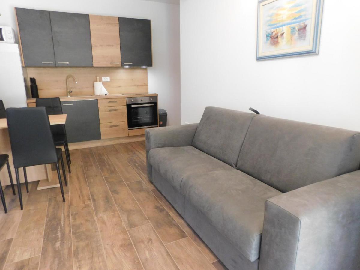 Active Chillax Oasis Apartments Ankaran Dış mekan fotoğraf