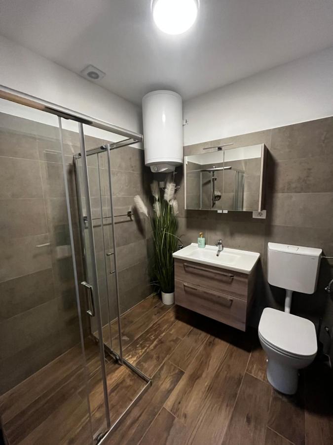 Active Chillax Oasis Apartments Ankaran Dış mekan fotoğraf