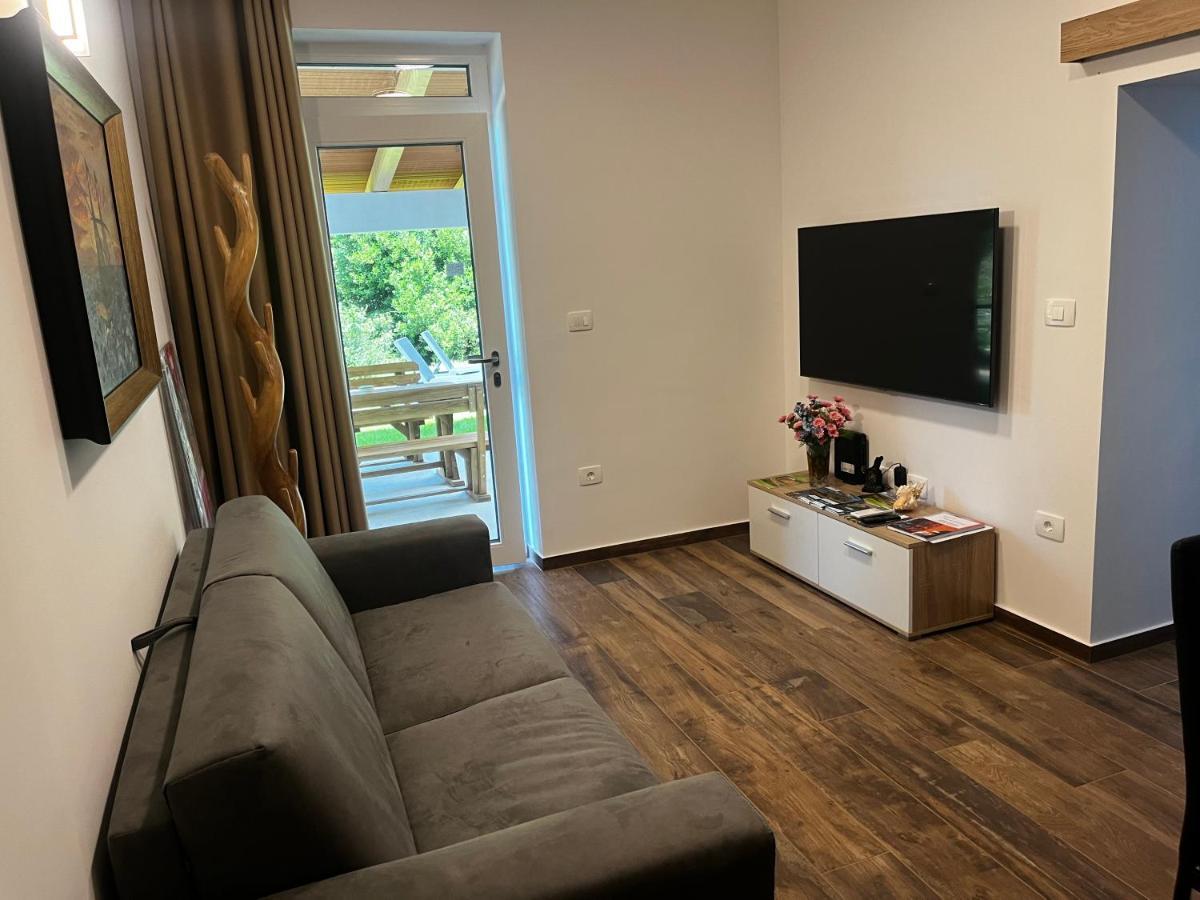 Active Chillax Oasis Apartments Ankaran Dış mekan fotoğraf