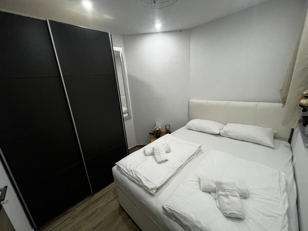 Active Chillax Oasis Apartments Ankaran Dış mekan fotoğraf