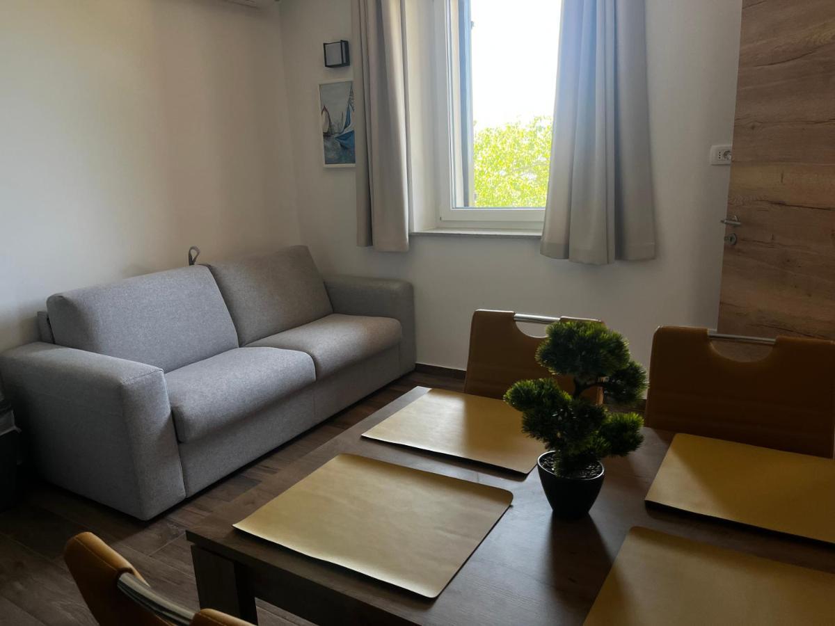 Active Chillax Oasis Apartments Ankaran Dış mekan fotoğraf