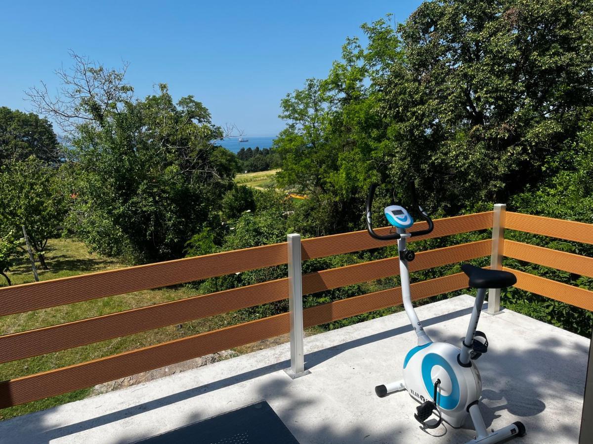 Active Chillax Oasis Apartments Ankaran Dış mekan fotoğraf